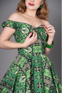 Robe swing decolleté bateau