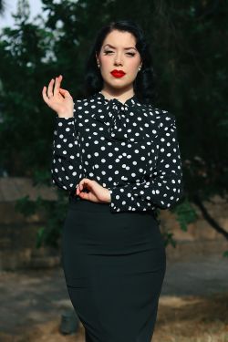 T-shirt pin-up pois noir et blanc années 50