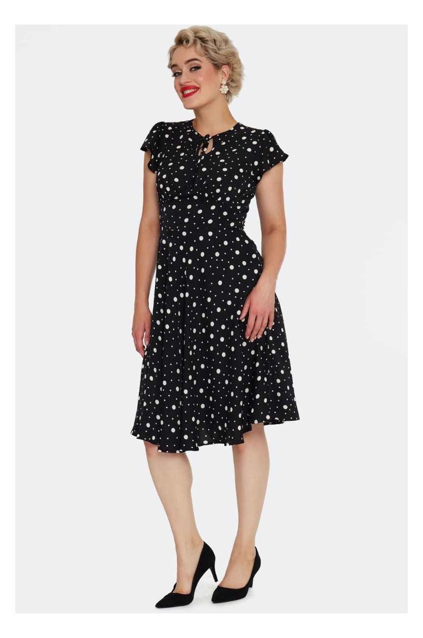 Robe a pois noire légère