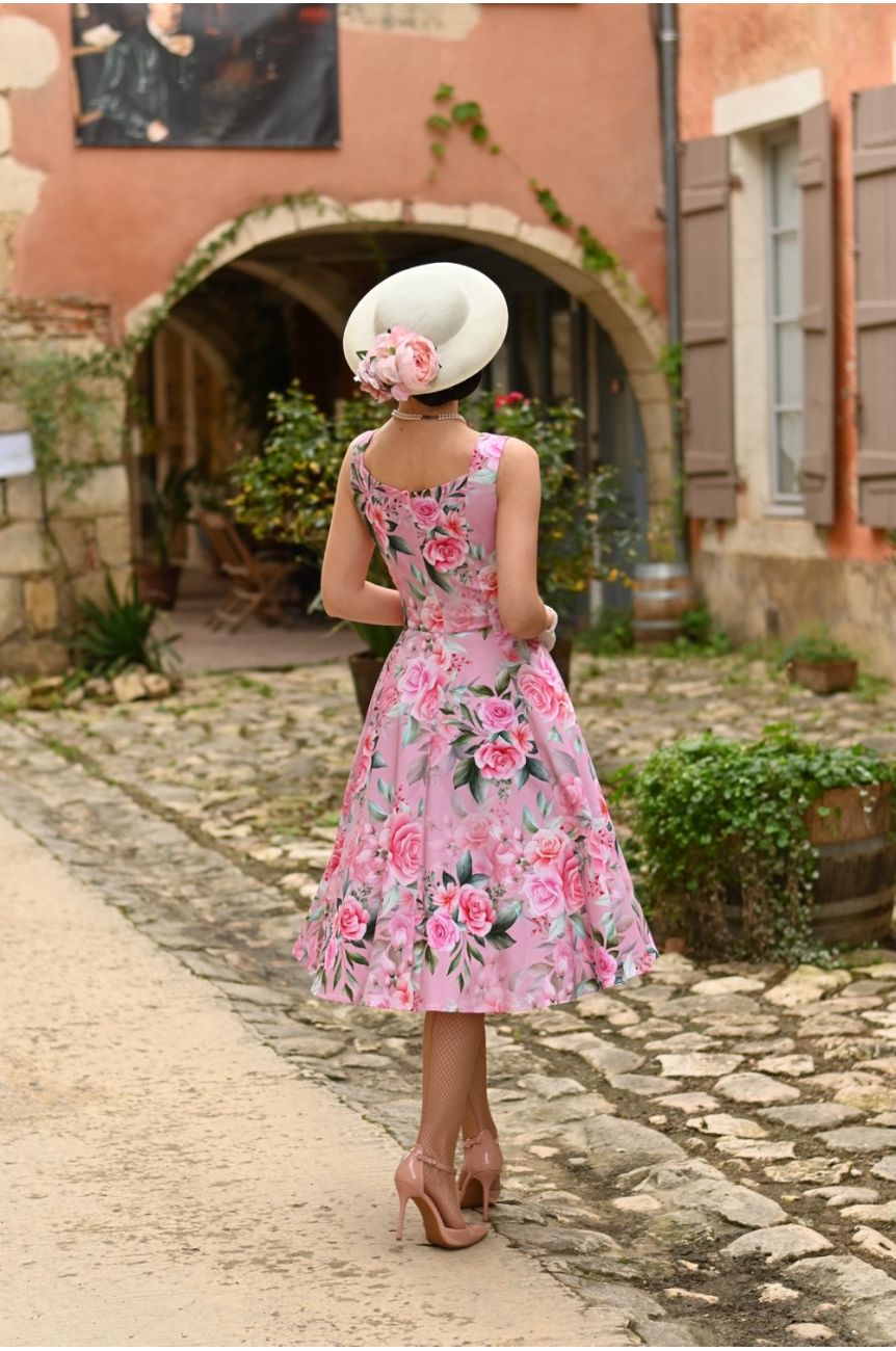 Robe vintage fleurie rose poudre imprime roses jupe ample style pin-up annees 50