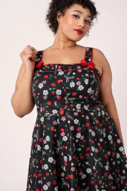 Robe pin-up noire imprime fruit fraise fleur marguerite jupe ample swing vintage 50s