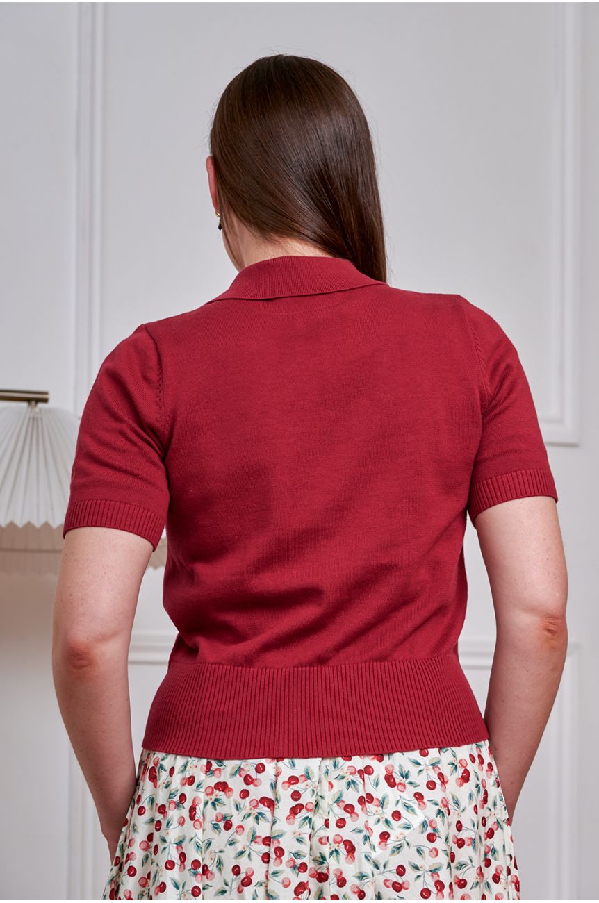 Pull polo femme rouge cerise maille coton decollete keyhole style annees 50 rockabilly