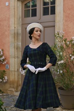 Robe vintage tartan ecossais vert fonce marine jupe circulaire jupon style annees 50 60